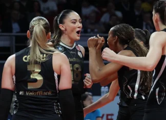 VakıfBank, Fenerbahçe’yi set vermeden mağlup etti