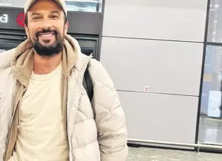 Tarkan’dan Marş Sürprizi