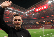 Okan Buruk tarih yazıyor