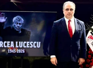 Aküzüm temsil etti