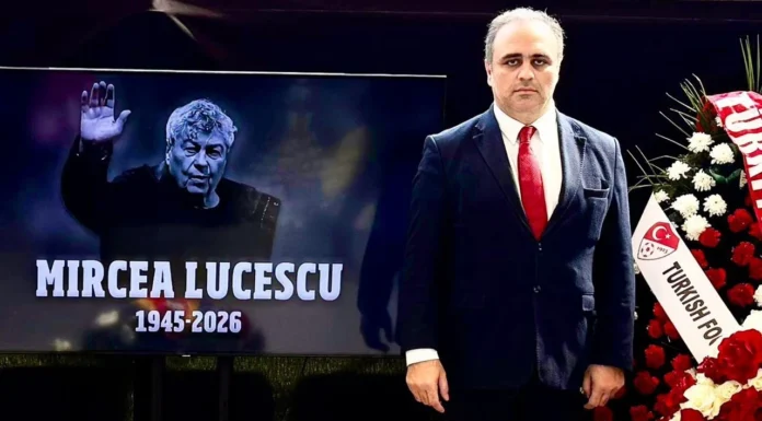 Aküzüm temsil etti