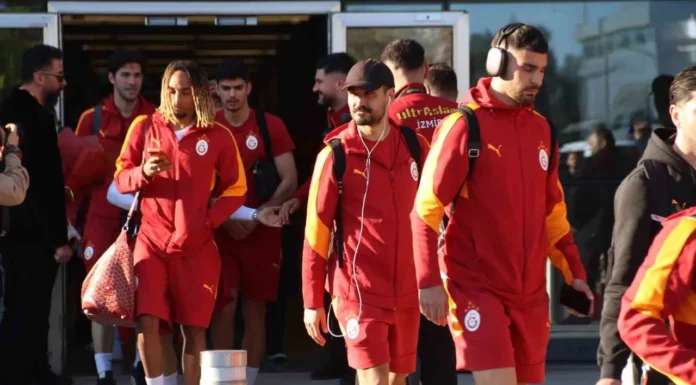 Galatasaray kafilesi Göztepe maçı için İzmir’e ulaştı