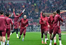 Galatasaray’dan gövde gösterisi! Taraftara açık antrenman