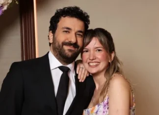 Hasan Can Kaya ve Duygu Karabaş nişanlandı
