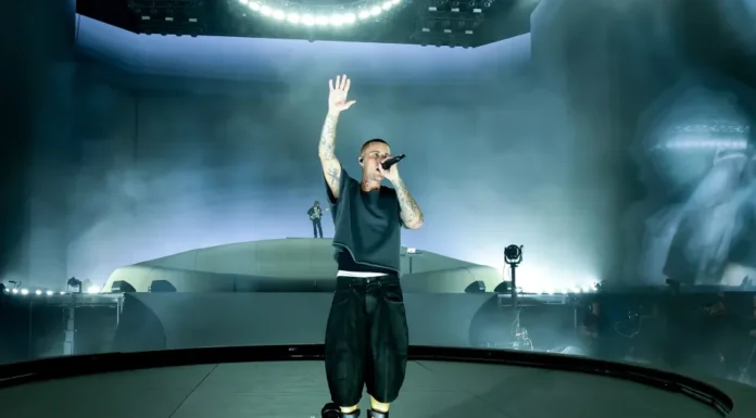 Coachella performansı için 10 milyon dolar aldı