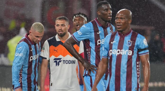 Fırtına uzatmada yıkıldı