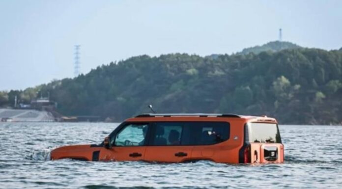 Otomotiv devi BYD’ye nispet: Suda yüzen araç piyasada