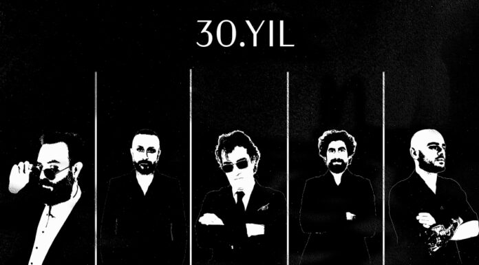 Ayna müzik yolculuğunun 30. yılını kutluyor