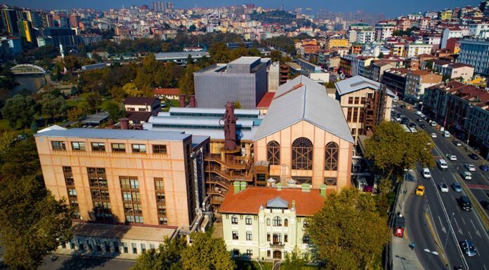 İstanbul Bilgi Üniversitesi Erdoğan’ın imzasıyla kapatıldı