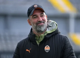 ARDA TURAN’A YILIN TEKNİK DİREKTÖRÜ ÖDÜLÜ VERİLDİ