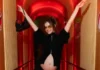 BARBARA PALVIN’DEN KARNI BURNUNDA POZ