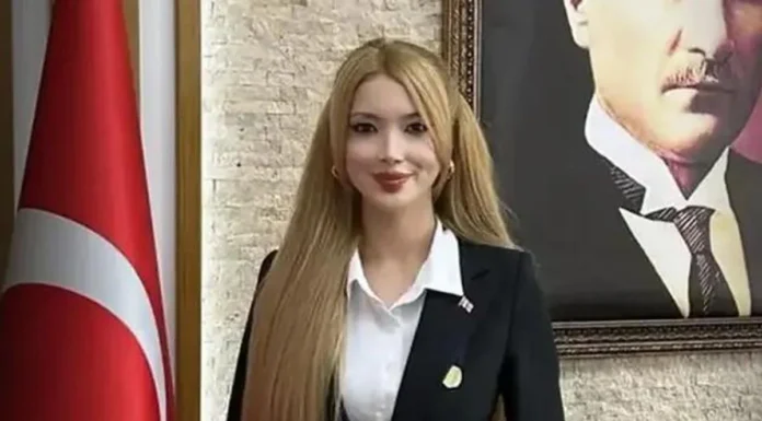 ‘BARBIE KAYMAKAM’ ATAMALARDA DİKKAT ÇEKTİ