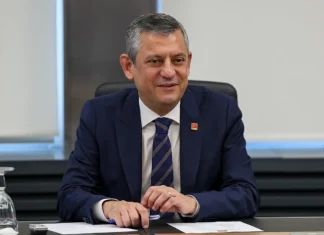 ÖZGÜR ÖZEL YENİ PARTİ SÜRECİNİ İLAN ETTİ