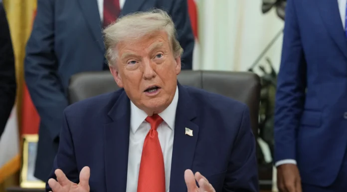 DONALD TRUMP ÜÇLÜ SAVUNMAYA DESTEK VERDİ