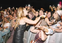 HADİSE, MÜNİH’TE SEVENLERİYLE BİR ARAYA GELDİ