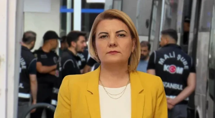 İZMİT BELEDİYE BAŞKANI FATMA KAPLAN HÜRRİYET TUTUKLANDI