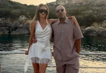 ROSIE VE JASON’DAN ROMANTİK TATİL POZLARI