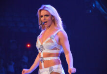 BRITNEY SPEARS SOSYAL MEDYAYA ARA VERİYOR