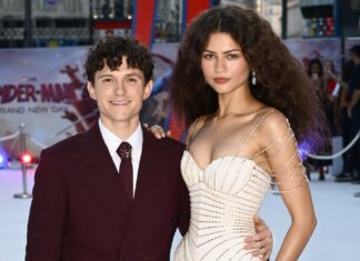 TOM HOLLAND VE ZENDAYA ÇİFTİ GALAYA KATILDI