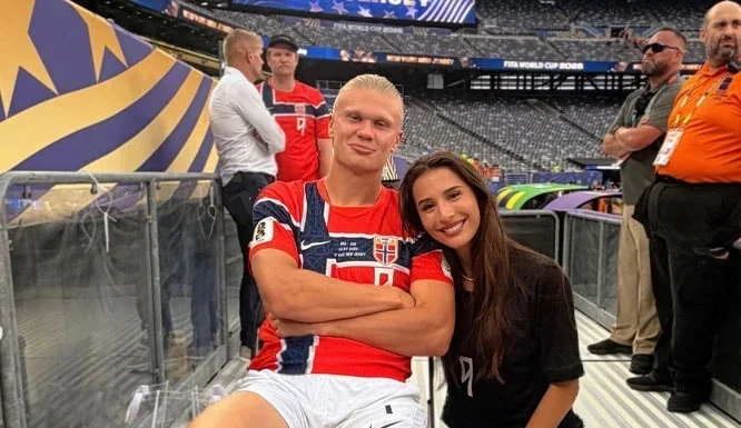 ERLING HAALAND AŞKI YEŞİL SAHALARDA BULDU