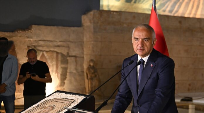13’ÜNCÜ PANEL ZEUGMA’DAKİ YERİNE KAVUŞTU