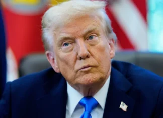 DONALD TRUMP HÜRMÜZ BOĞAZI’NI ELE GEÇİRİYOR