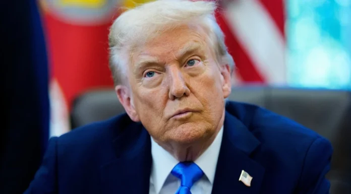 DONALD TRUMP HÜRMÜZ BOĞAZI’NI ELE GEÇİRİYOR