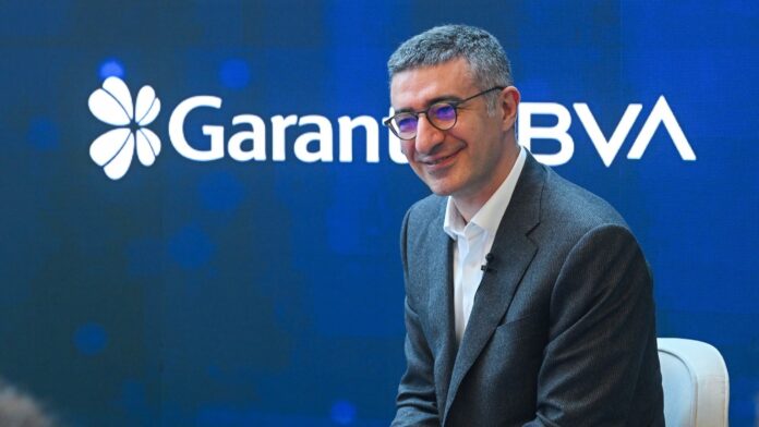 garanti-bbva-genel-muduru-mahmut-akten-faizler-yilin-ikinci-yarisinda-dusecek-2025-02-18-15-41-49