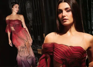 HANDE ERÇEL PARİS’TE MODA HAFTASINA KATILDI