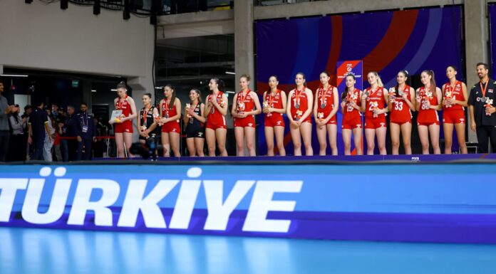 VOLEYBOL ÜLKESİ YENİDEN DÜNYA SAHNESİNE ÇIKTI