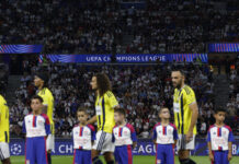 FENERBAHÇE LYON’U 2-1 YENEREK TURU GEÇTİ