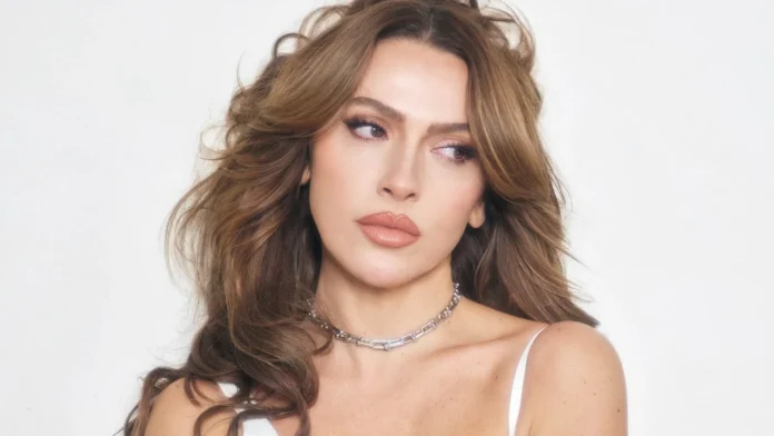 hadise-CgfBVkU6-696x392