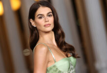 KAIA GERBER ÇOCUKLUK AYİNİNİ İTİRAF ETTİ