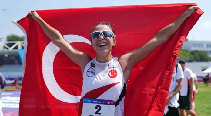 İLKE ÖZYÜKSEL AVRUPA’NIN ZİRVESİNE ÇIKTI