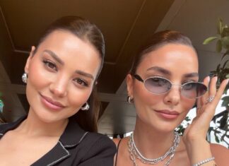 HAZAL FİLİZ KÜÇÜKKÖSE İKİZ KARDEŞİYLE BOĞAZ TURU YAPTI
