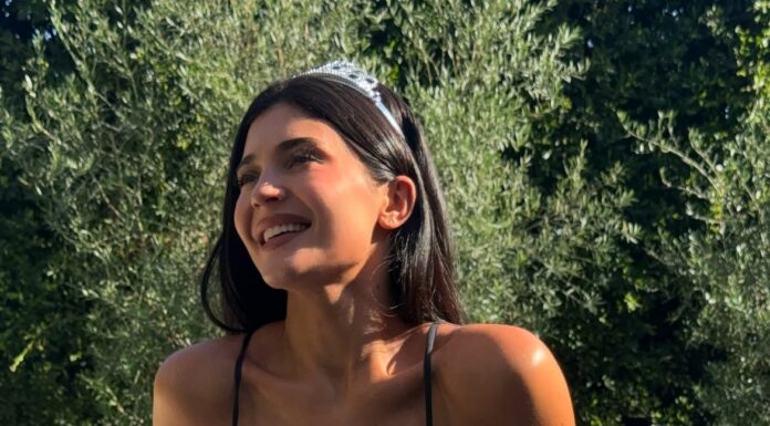 KYLIE JENNER ELEŞTİRİLERE POZUYLA YANIT VERDİ