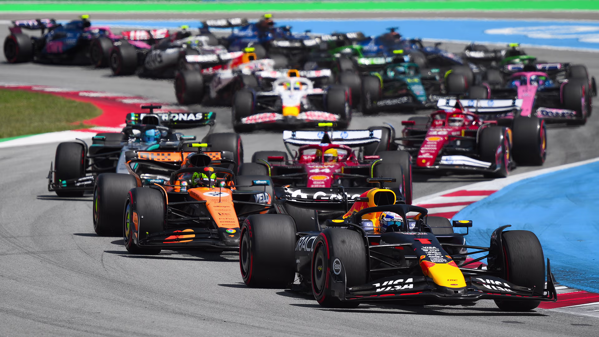 FORMULA 1’DE HEYECAN AZERBAYCAN’DA SÜRECEK