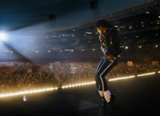 MICHAEL JACKSON’IN İSTANBUL KONSERİNİN ÜZERİNDEN 33 YIL GEÇTİ