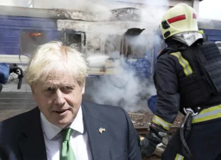 RUS İHA SALDIRISI BORIS JOHNSON’I TEĞET GEÇTİ