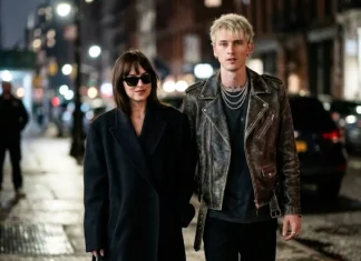DAKOTA JOHNSON VE MGK AŞK YAŞAMAYA BAŞLADI