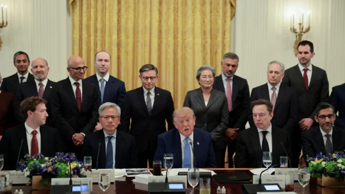 trump-kararnameyi-imzaladi-yapay-zeka-super-zeka-oldu-4EXq8qXV