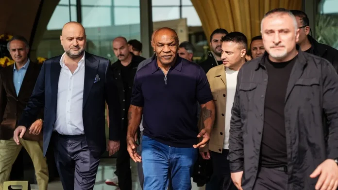 0x0-mike-tyson-istanbula-geldi-turk-dizisinde-oynayacak-1793021471291