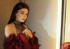 HANDE ERÇEL PARİS MODA HAFTASI’NDA ÖNE ÇIKTI