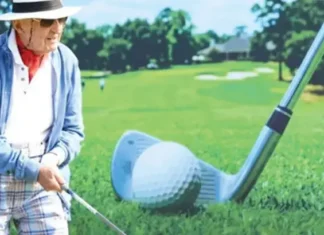 RAHMİ KOÇ, OTOKAR GOLF TURNUVASI’NA KATILDI